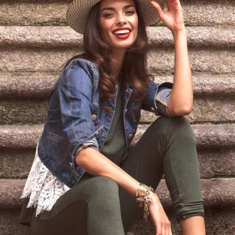 CAbi #5297 Dakota Denim Jean Jacket